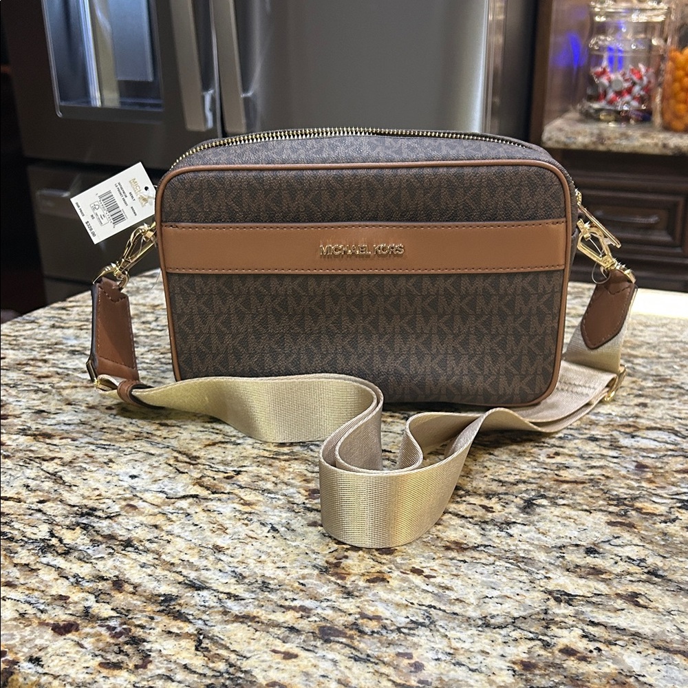 NWT Women’s Michael Kors Brown and Tan Crossbody Bag